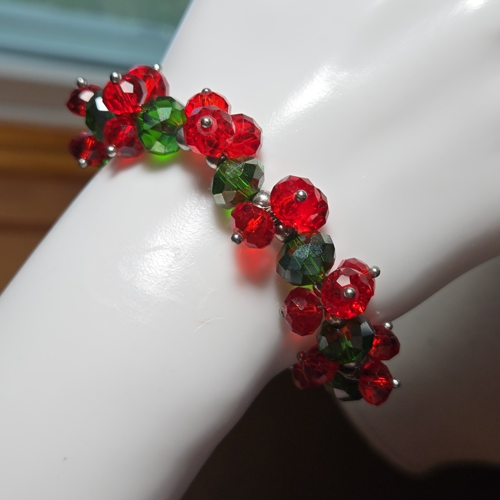 Faceted Glass Bead Stretch Bracelet